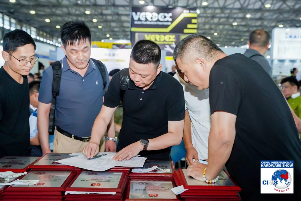 第七次中国五金制品协会团体标准发布PG电子会在上海召开(图4)